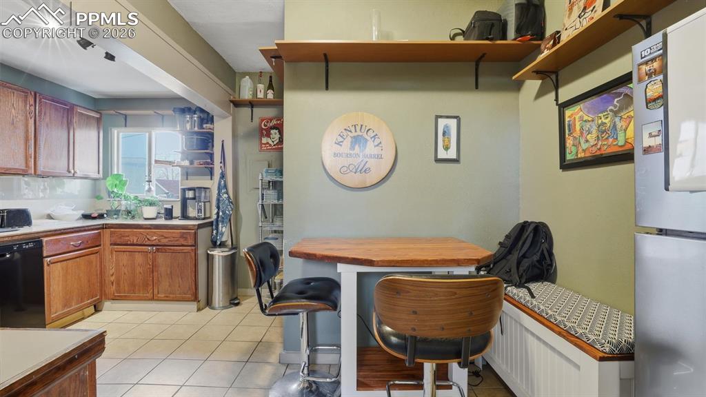 1011 W Pikes Peak Avenue