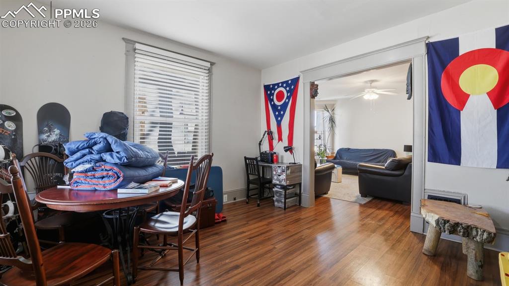 1011 W Pikes Peak Avenue photo 2