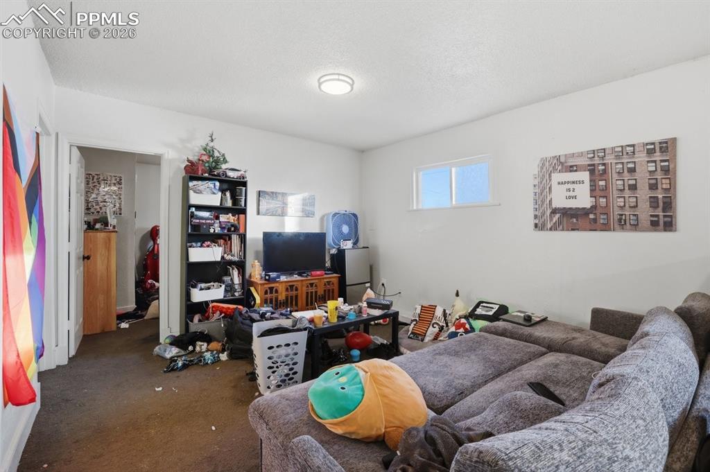 1011 W Pikes Peak Avenue