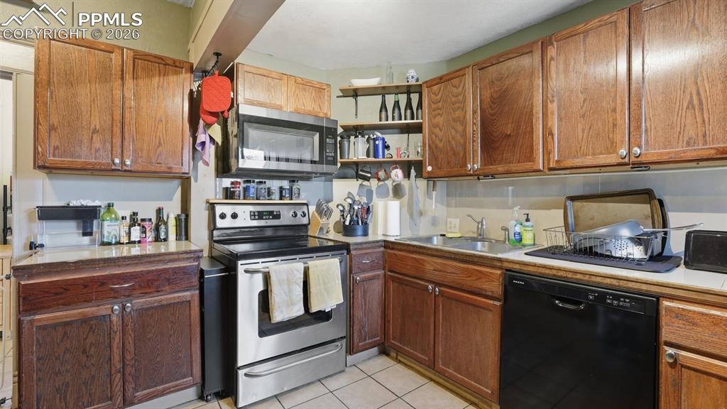 1011 W Pikes Peak Avenue