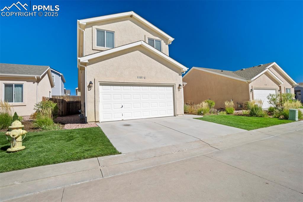 11572 Farnese Heights