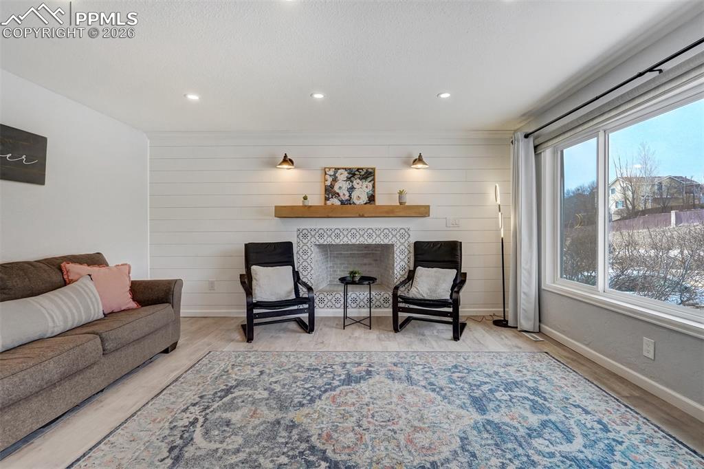 244 Mitchell Avenue photo 2