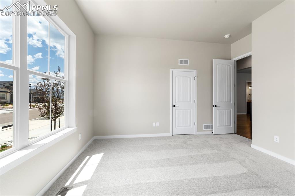 Same floor plan, different house for demonstration 