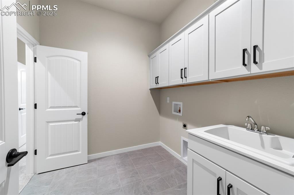 Same floor plan, different house for demonstration 