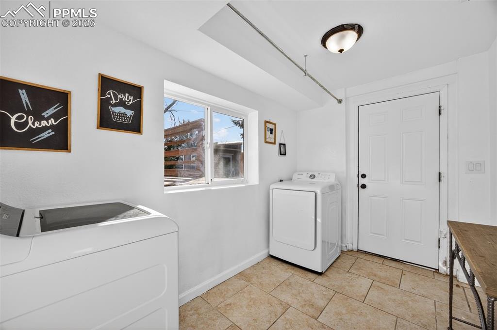 Separate entrance for downstairs unit