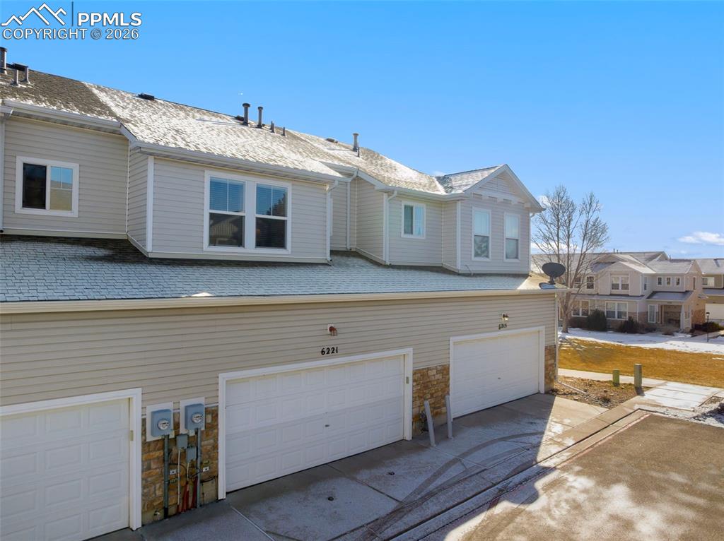 6221 Sierra Grande Point