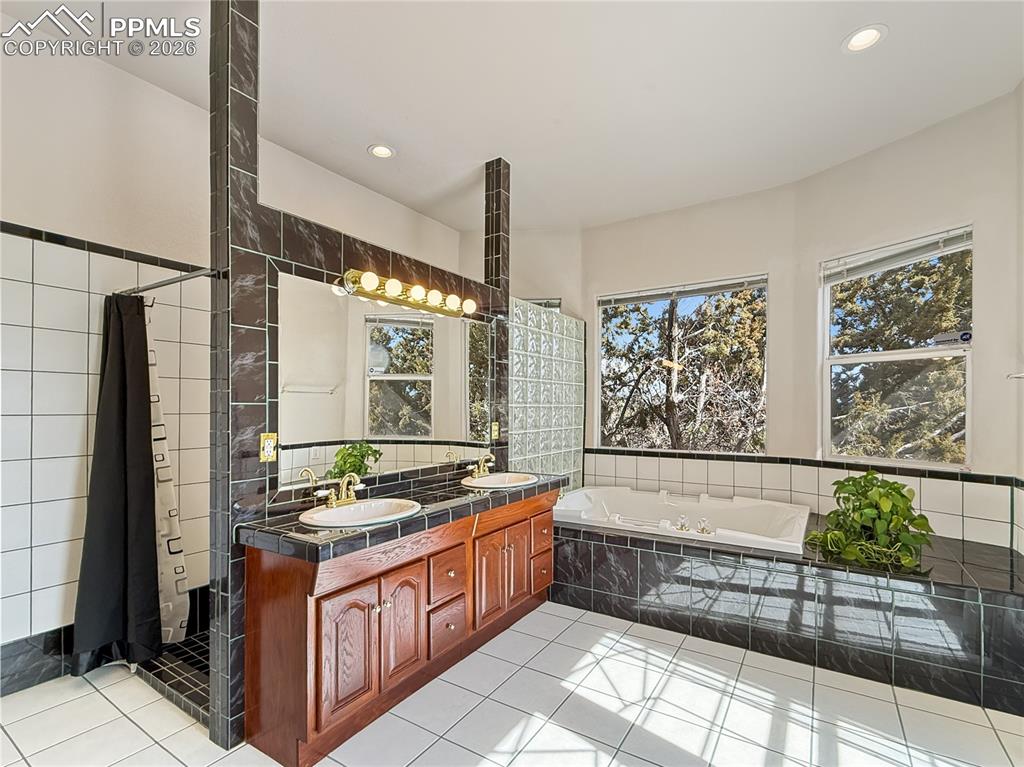 Tall ceilings and ample room in the primary