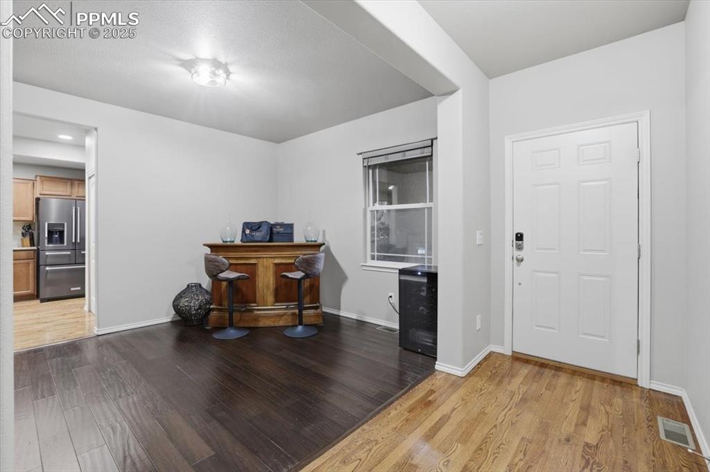 2374 Cinnabar Road photo 3