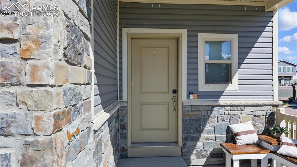 Covered front porch to enjoy your morning coffee and the Colorado sunshine.
