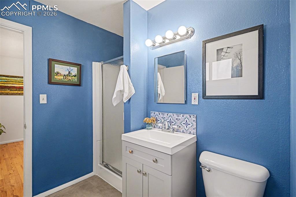 Updated en-suite bathroom! 