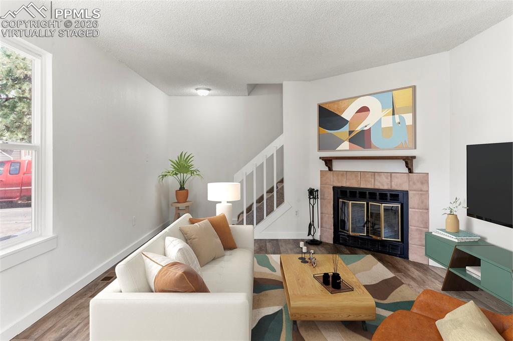 4338 Hunting Meadows Circle photo 2