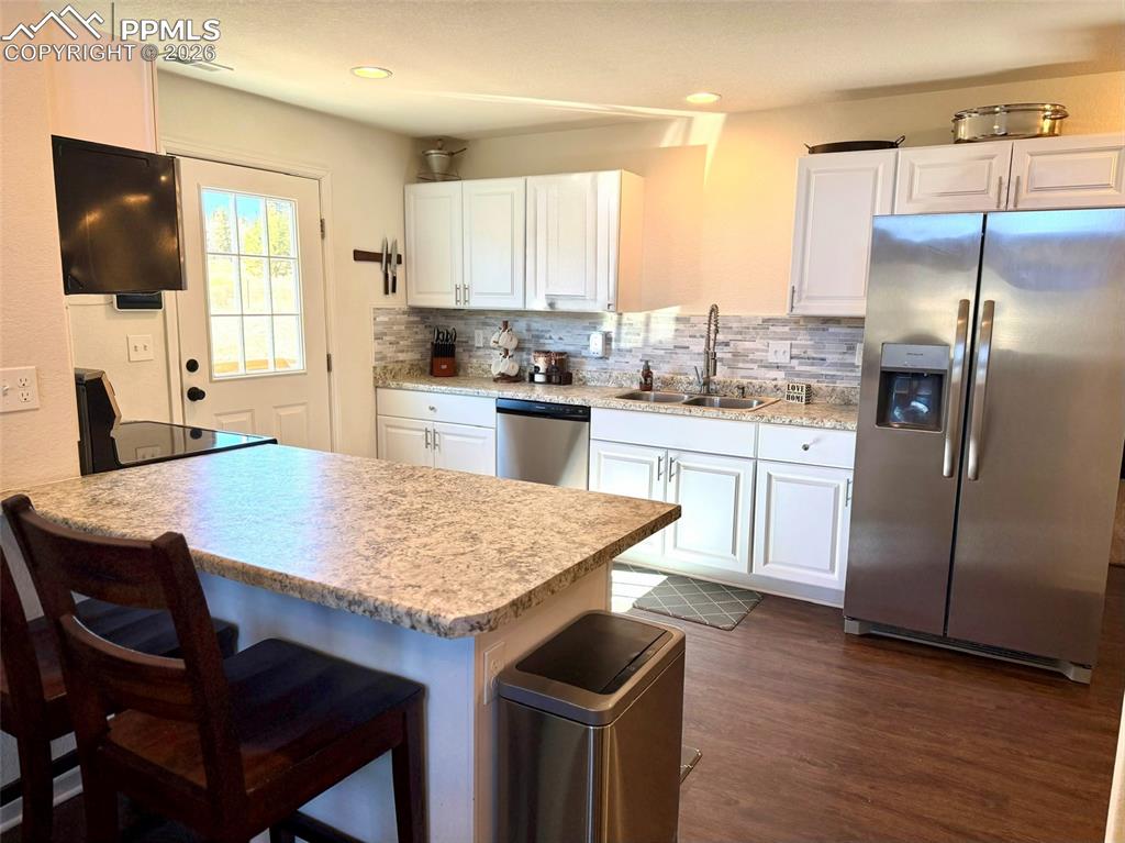 Kitchen peninsula for extra work space and storage