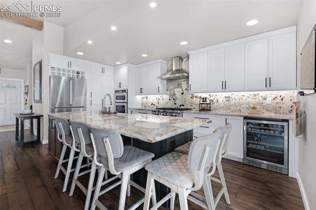 890 Point Of The Pines Drive photo 3