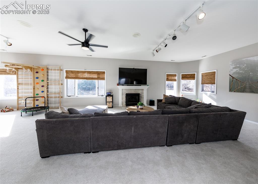 Flex Room Upper Level