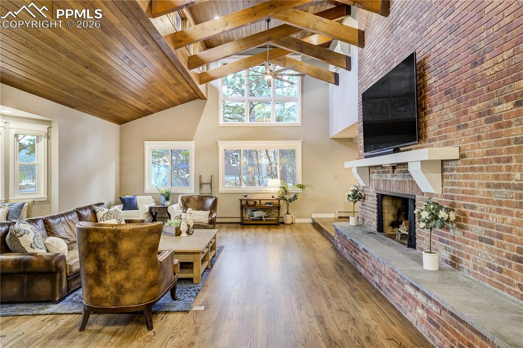 970 Genesis Place photo 3