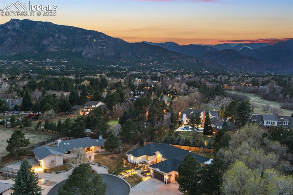 250 Mayfield Lane photo 2