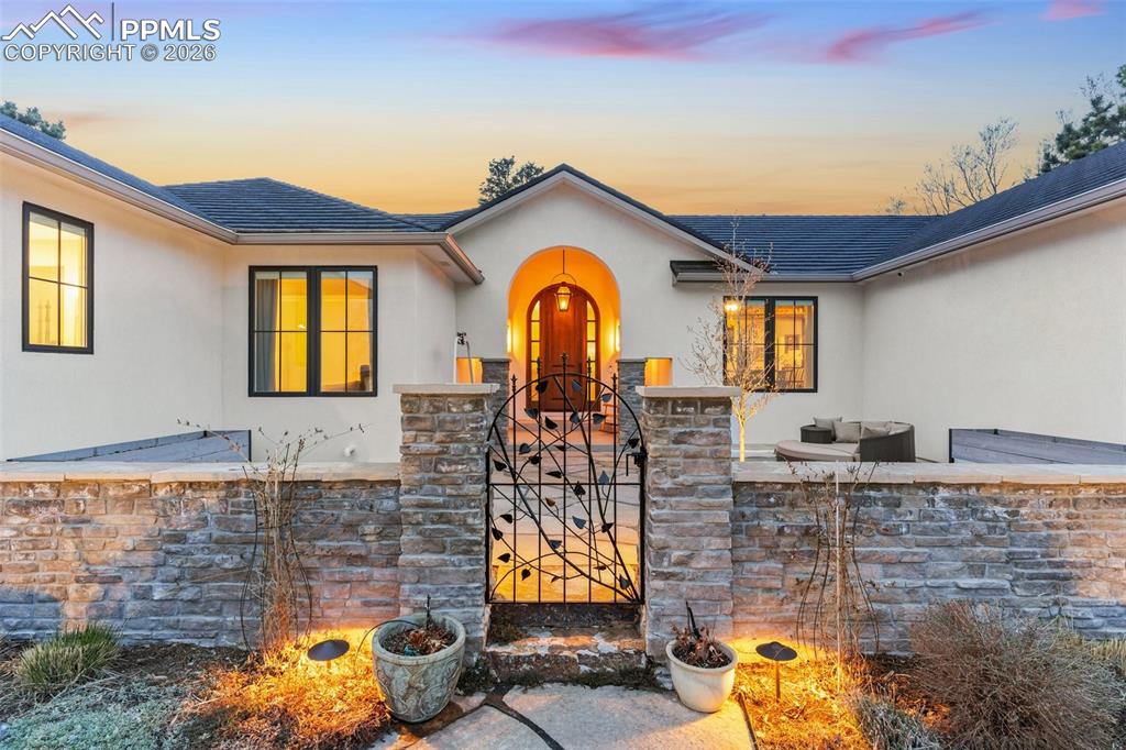 250 Mayfield Lane photo 3