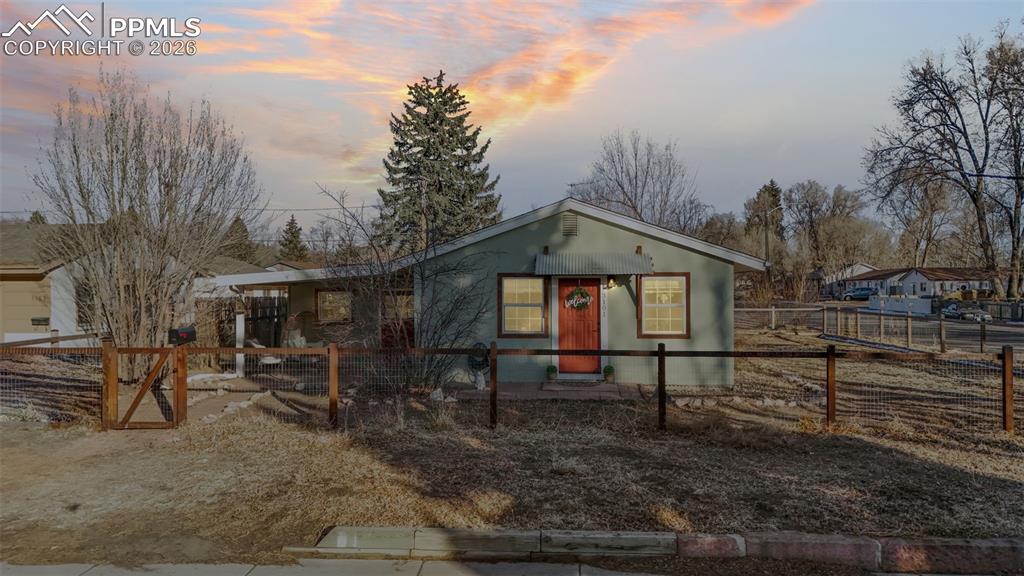 3101 N Arcadia Street photo 2