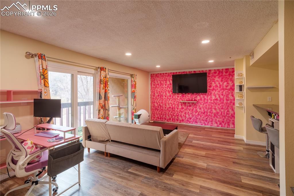 935 Saturn Drive #215