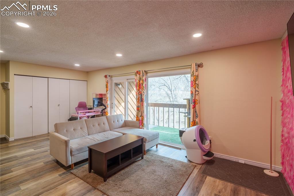 935 Saturn Drive #215 photo 2