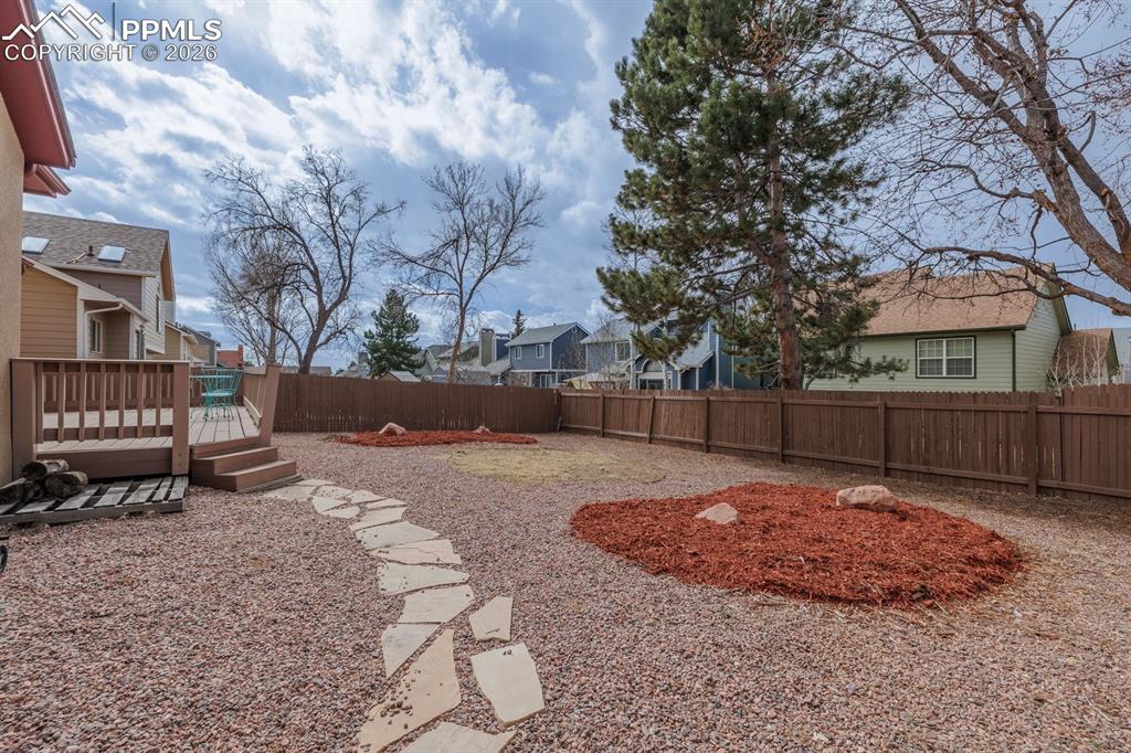 Walk down to yard off of deck