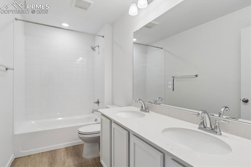 10169 Kingsbury Drive