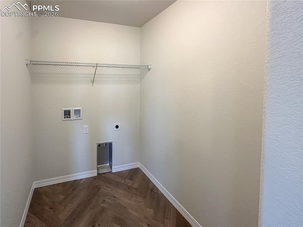 Photos of previous model. Some options may vary.