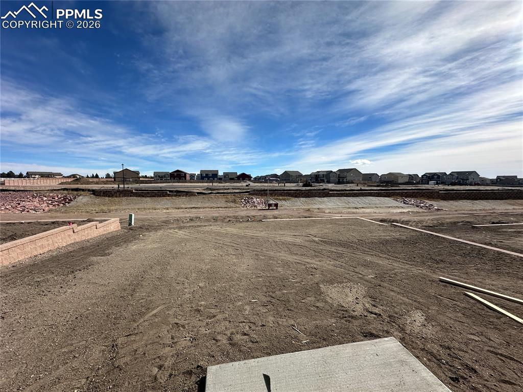 8275 Henzlee Place photo 3