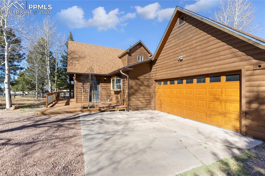 Perfectly maintained exterior, 2 car attached garage with newer garage door