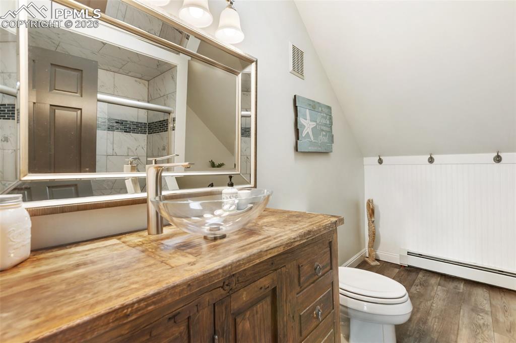 Bathroom upper level