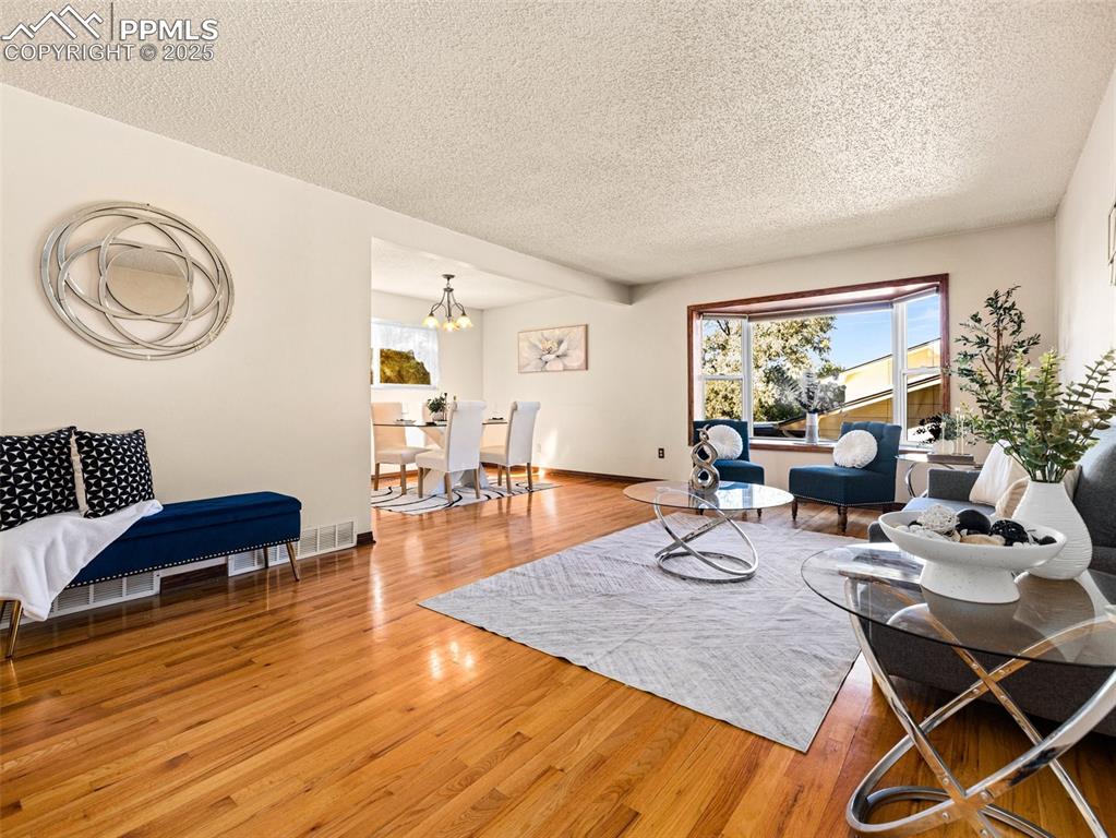 2112 North Drive photo 2