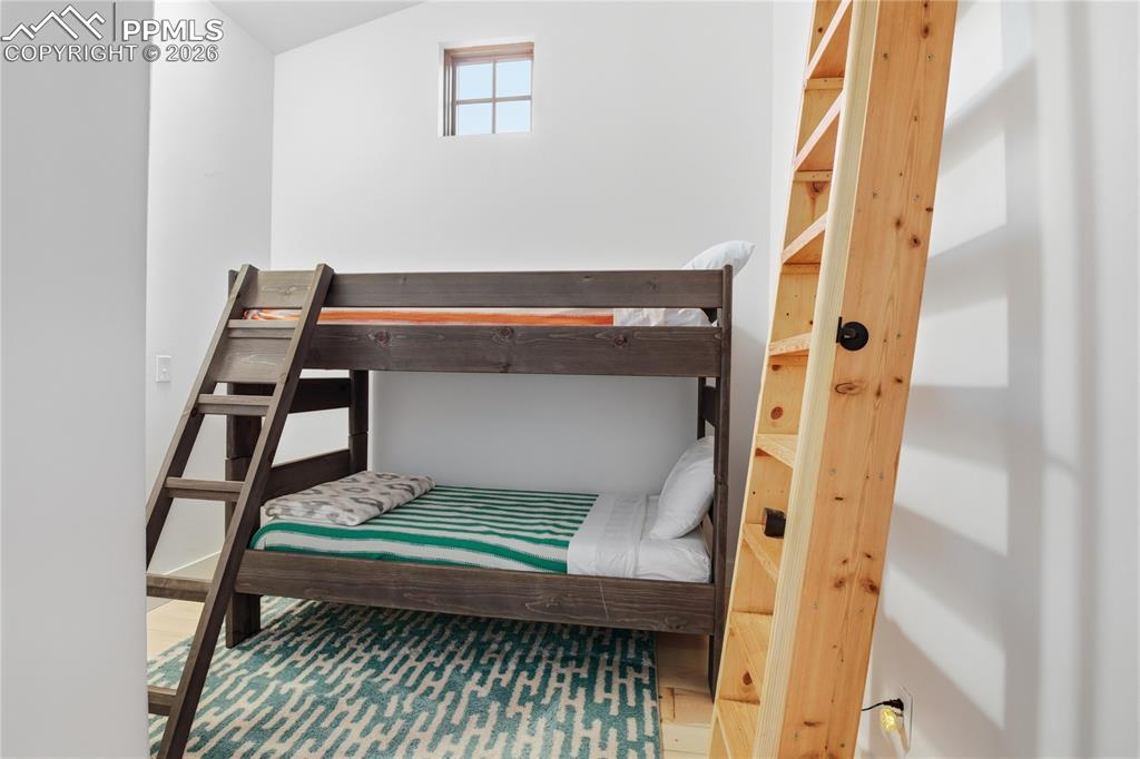 4th Upper Level Bedroom/with Lofted Play Area