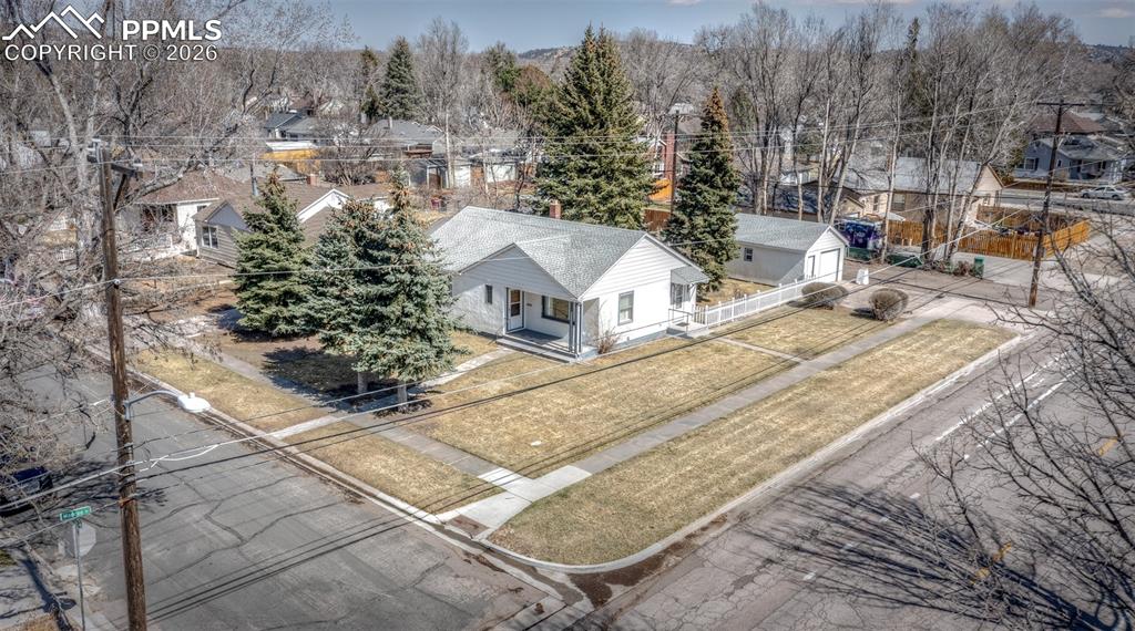 2303 N El Paso Street photo 3