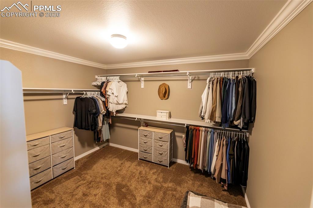 Walk-In Closets