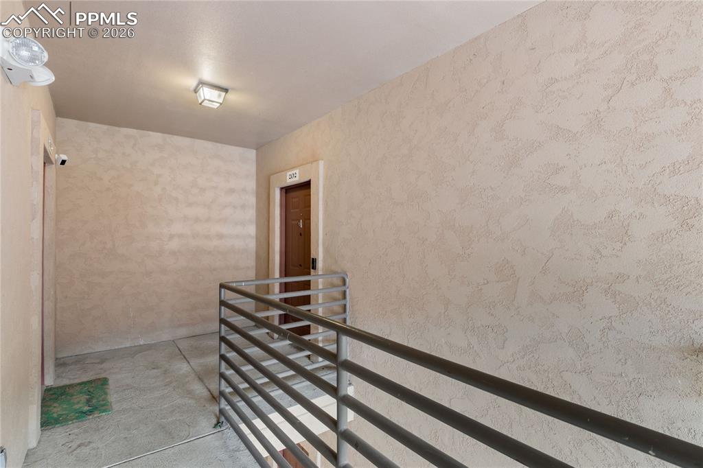 605 Cougar Bluff Point #202 photo 3