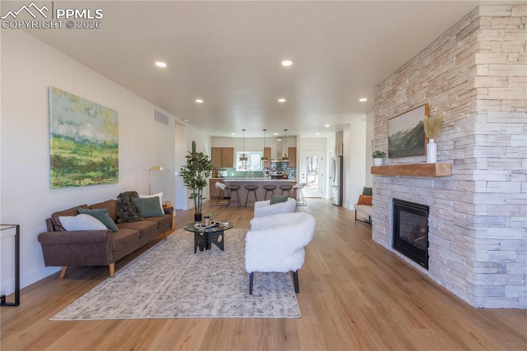 484 Due South Road photo 3