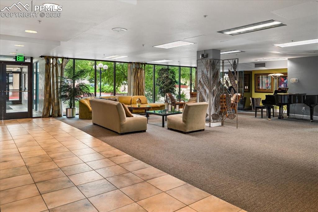 417 E Kiowa Street #1103 photo 3