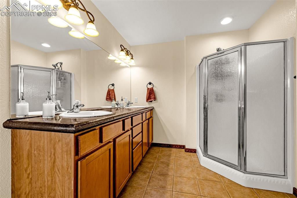 Primary Bath-Attached