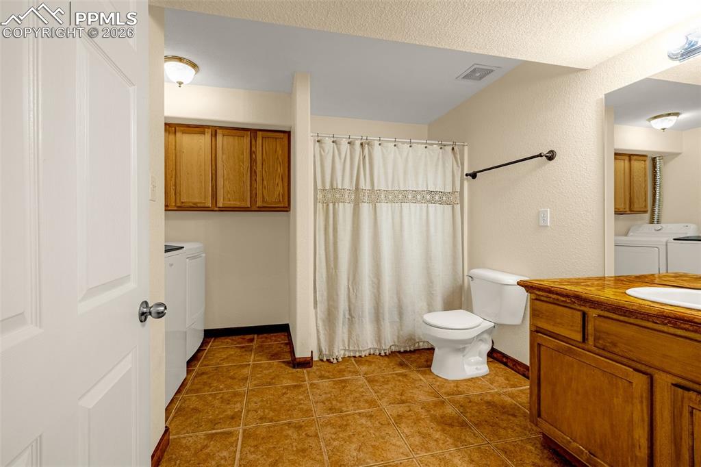 Basement Bath/Laundry