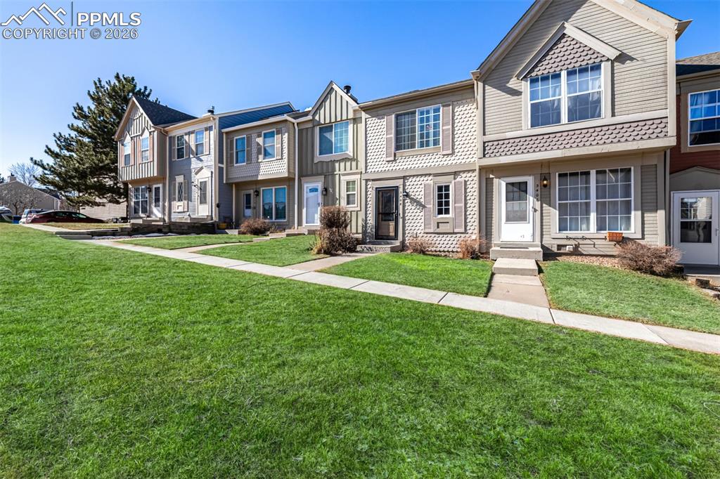 3408 Queen Anne Way photo 2