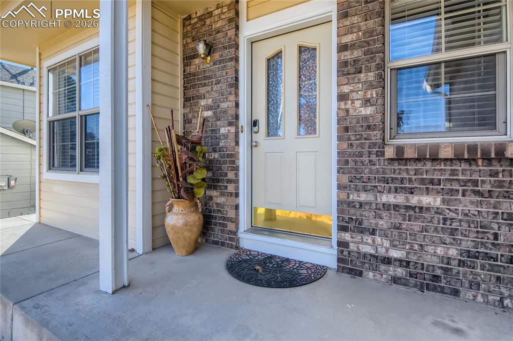 7880 Manston Drive photo 3