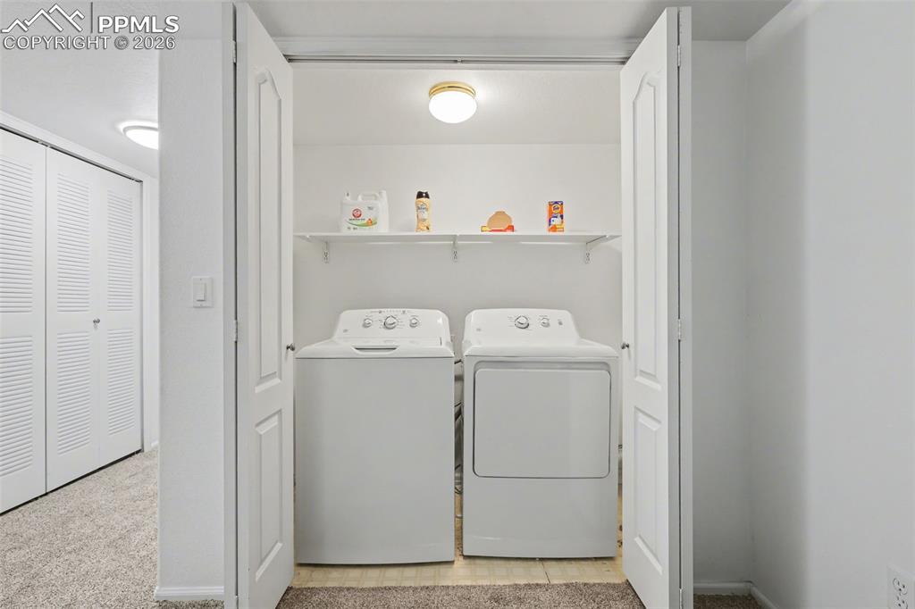 Clothes Washer & Dryer Stay!