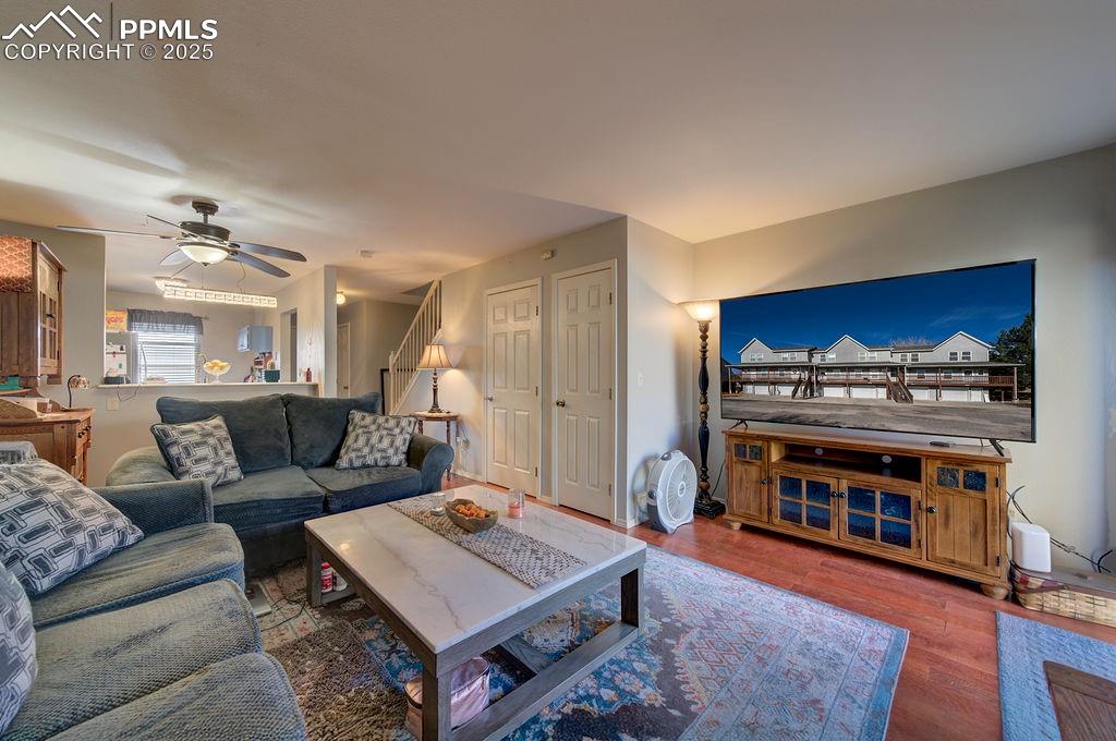 Open main level floor plan, great for entertaining family and friends.