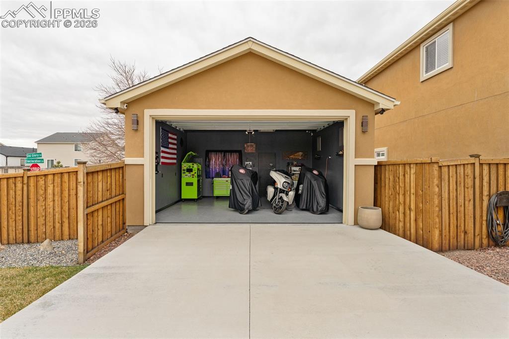 Garage