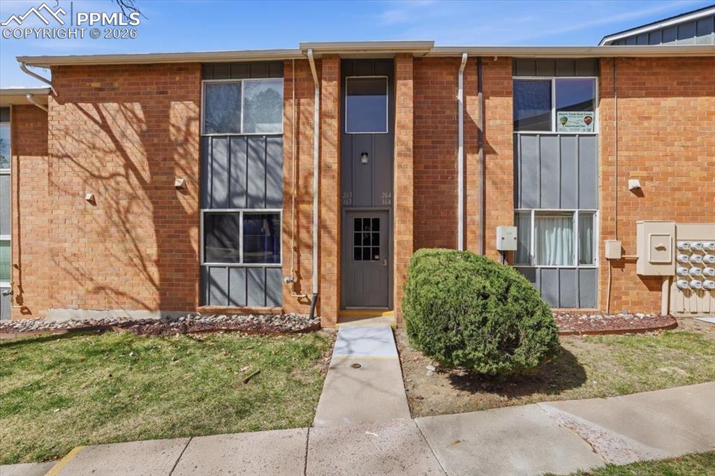 Entry way with security door.