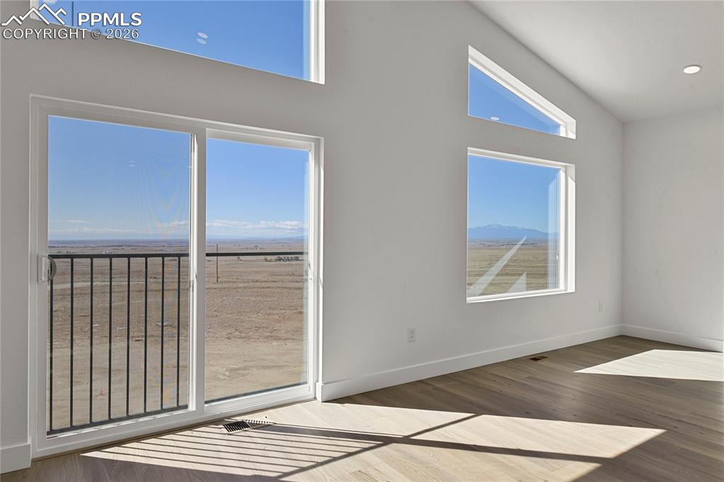 This image shows the same model with alternate finishes. Actual home is currently being built