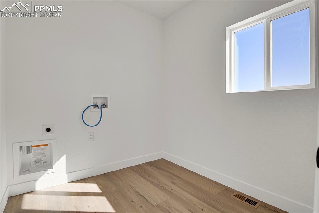 This image shows the same model with alternate finishes. Actual home is currently being built