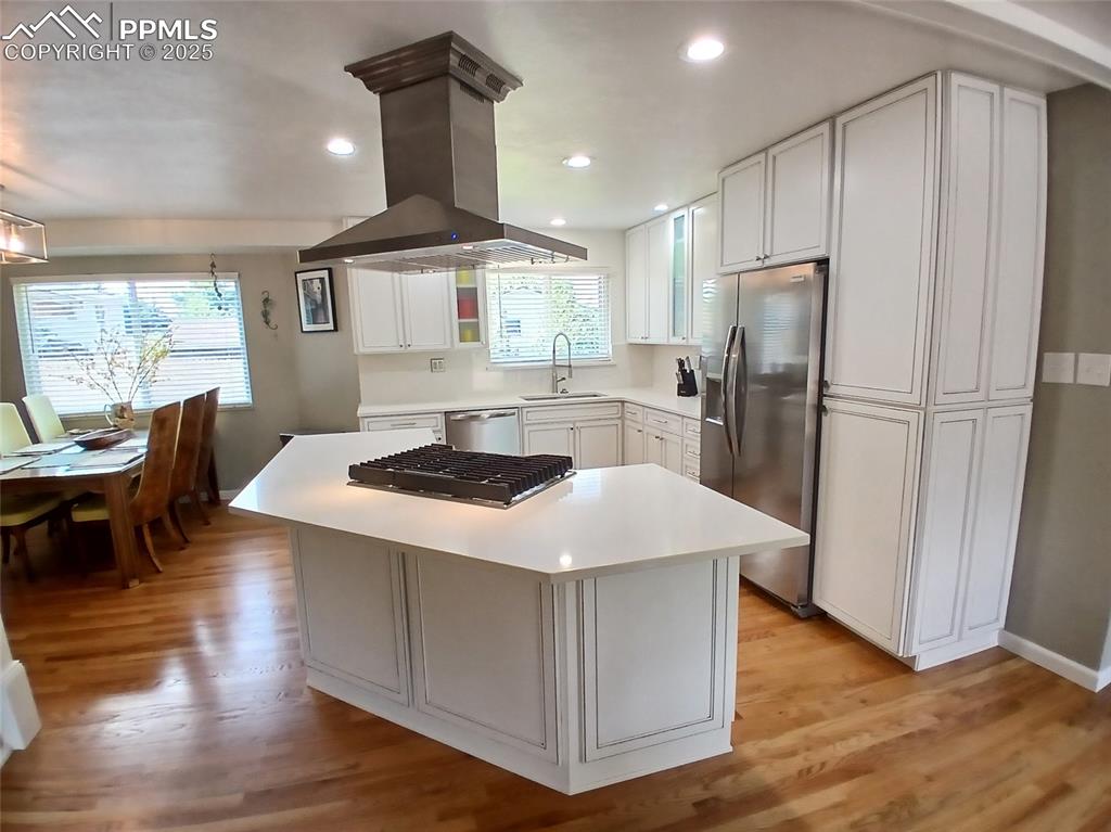 Light and Bright kitchen
