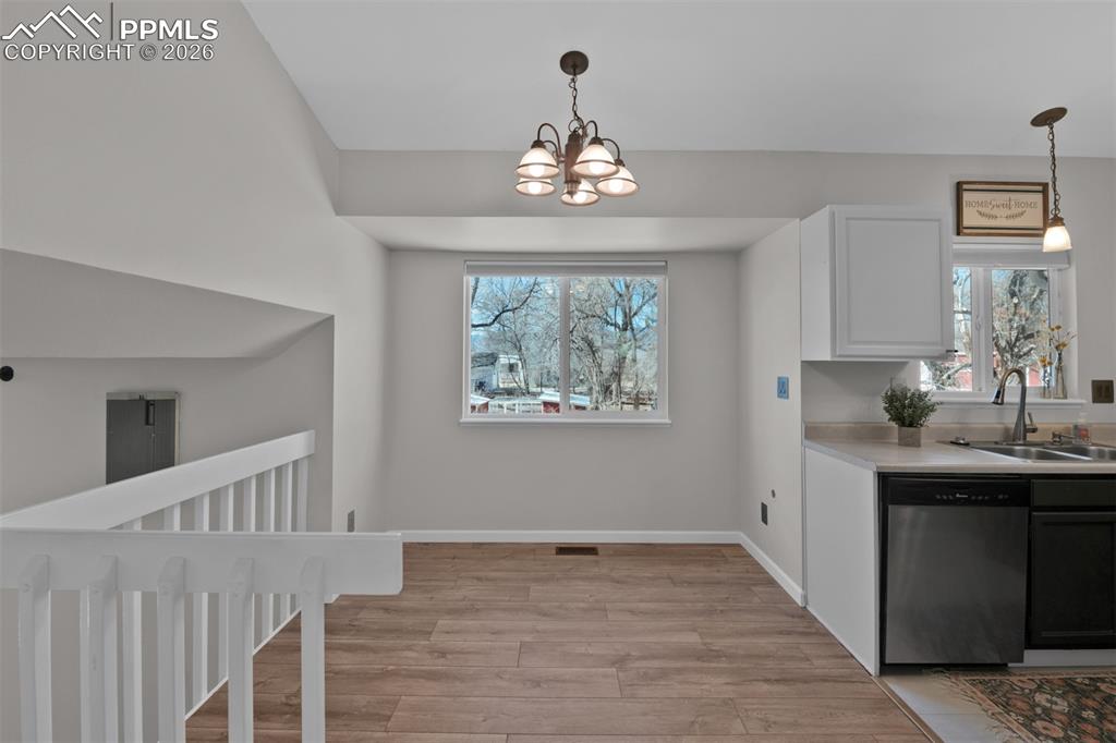 Eat-in Kitchen dining area. 