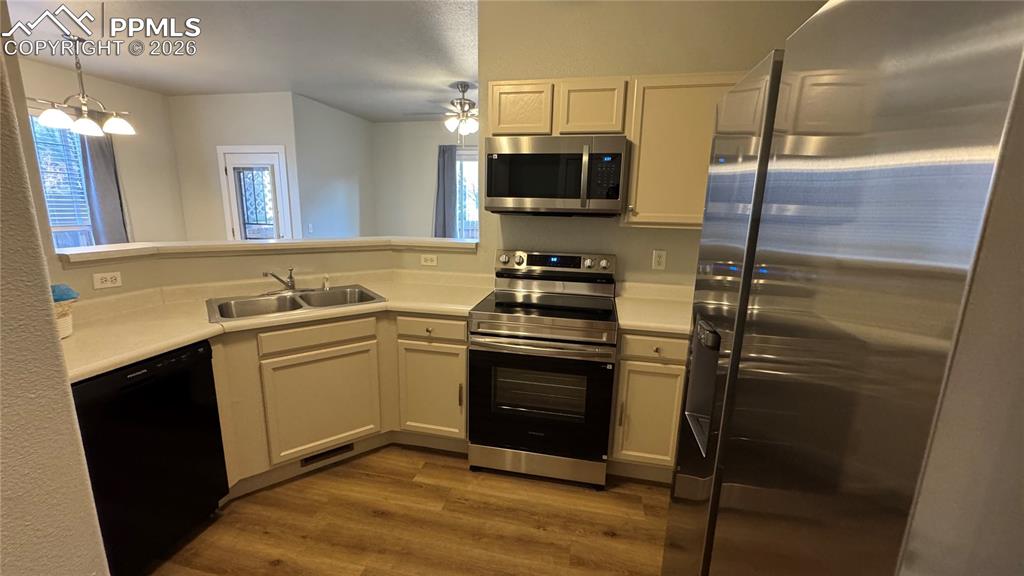 7195 Mount Higgins Heights photo 3